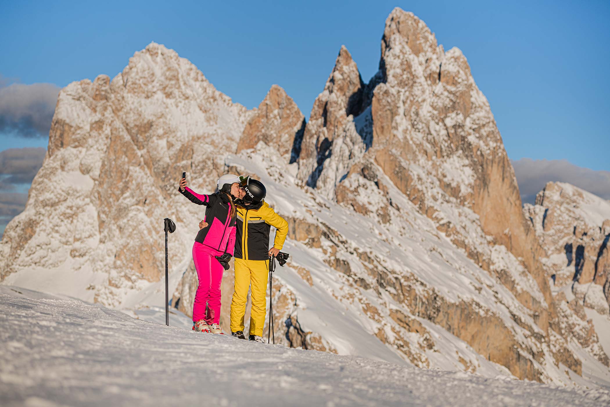 Skiing on Seceda